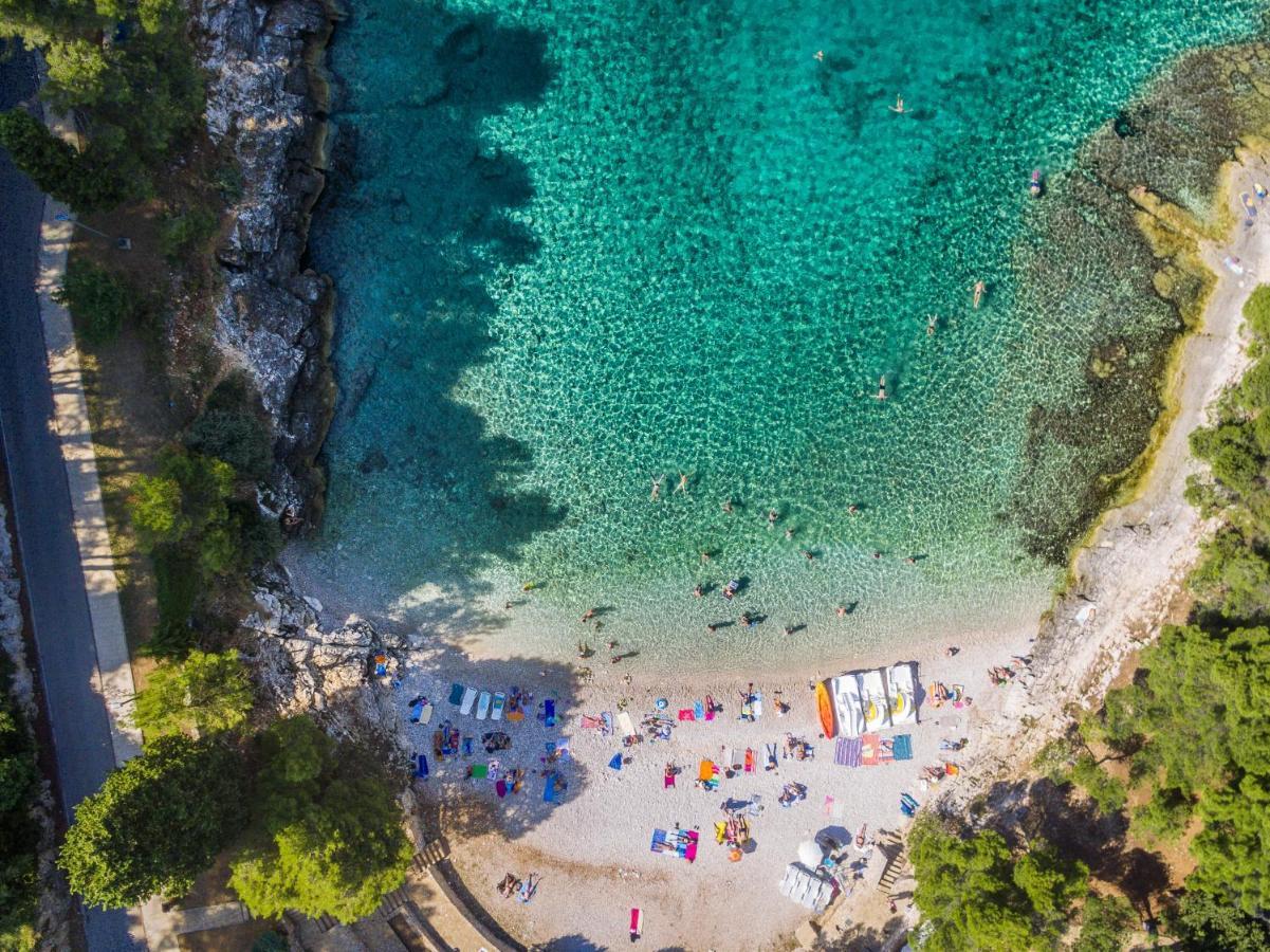 Casa grotta istriana mit neu pool near center in Pula Villa Esterno foto